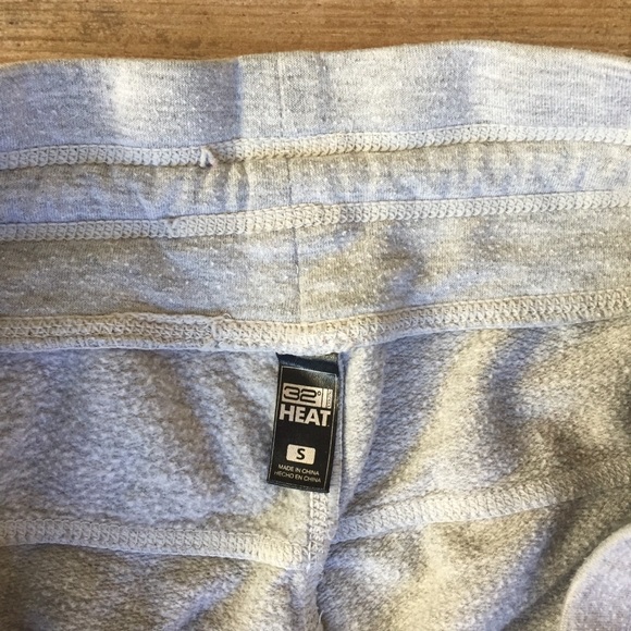 *SOLD*   32 Degrees Heat Women’s Fleece Joggers - Picture 4 of 8